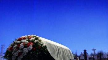 Похороны артиста Симонова пройдут на Троекуровском кладбище.