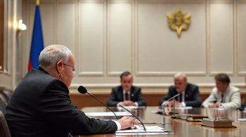 Королев обозначил ключевые направления работы на встрече с тверскими депутатами