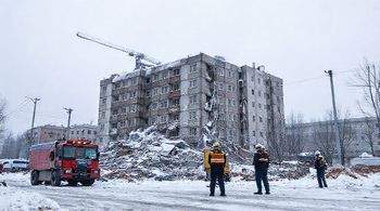 МЧС усилило силы на месте обрушения здания на Сахалине